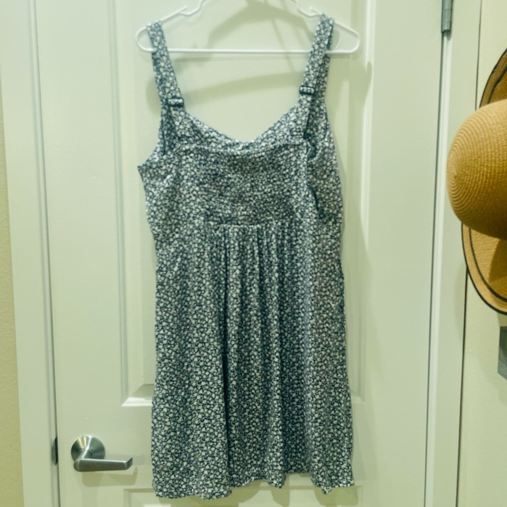 NEW…Old Navy Fit & Flare Crepe Mini Dress - Picture 5 of 5